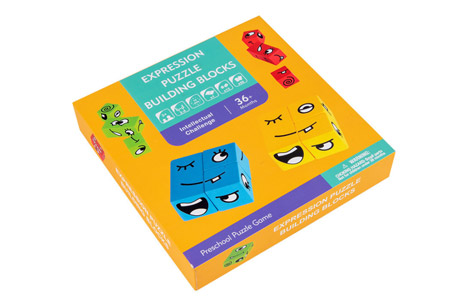 Juego de mesa de madera con cubo de Rubik